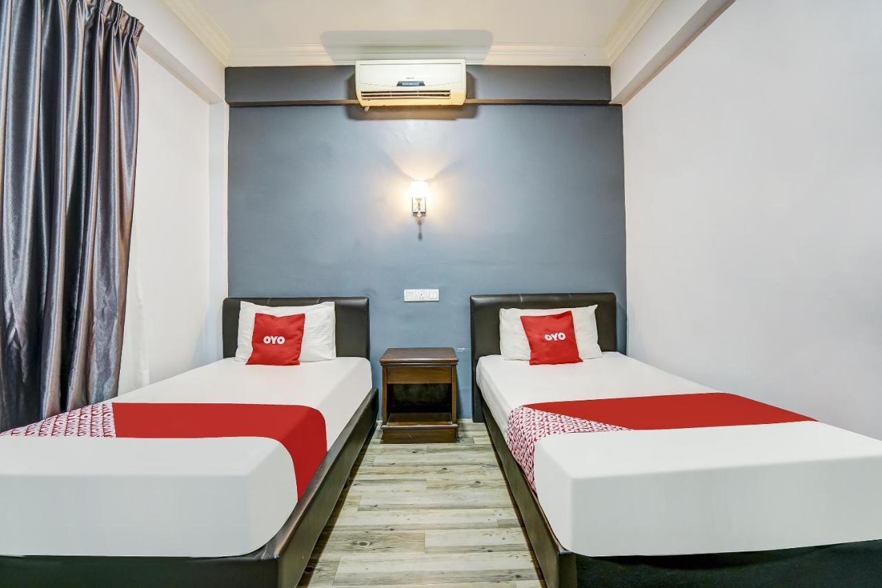 Capital O 90490 Zaques Hotel Сунгай Петани Екстериор снимка