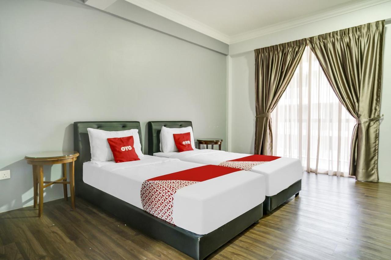 Capital O 90490 Zaques Hotel Сунгай Петани Екстериор снимка