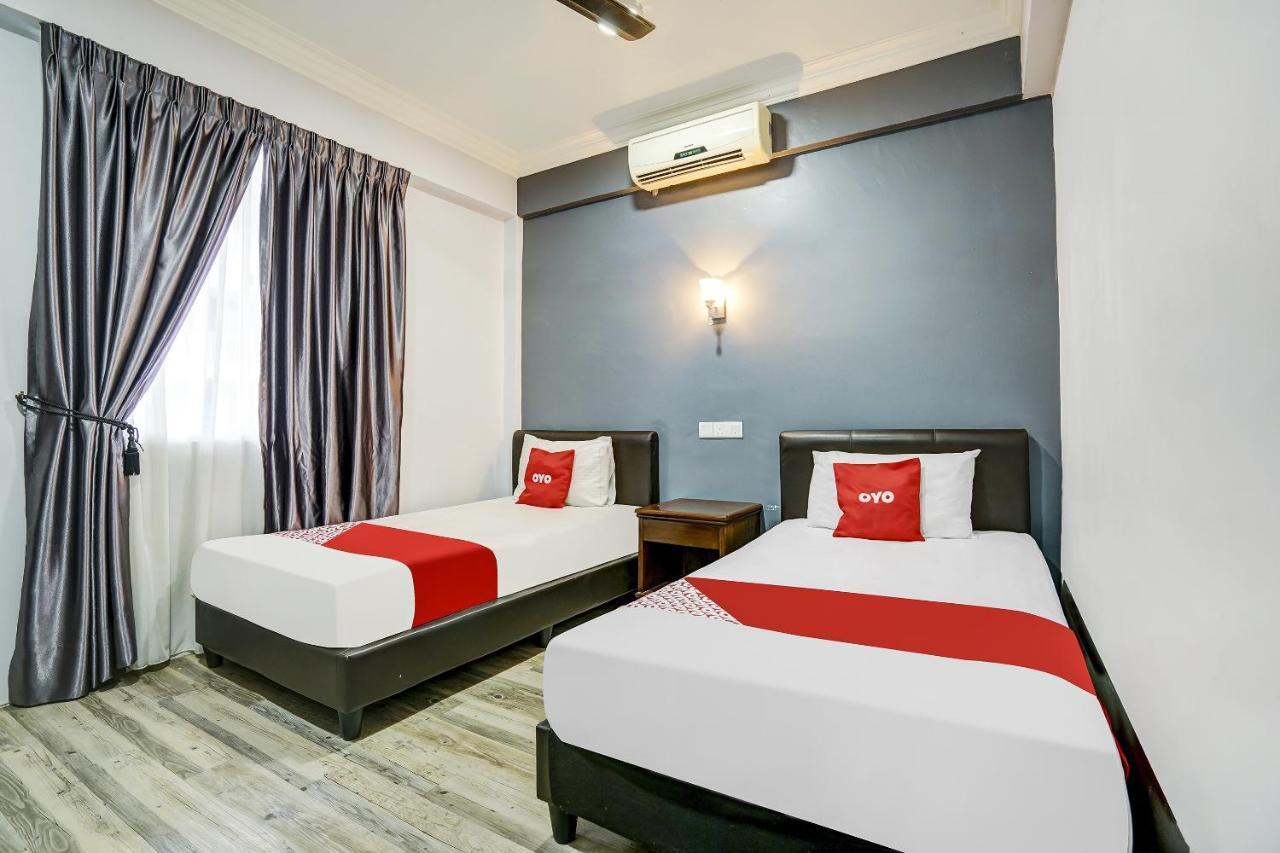 Capital O 90490 Zaques Hotel Сунгай Петани Екстериор снимка