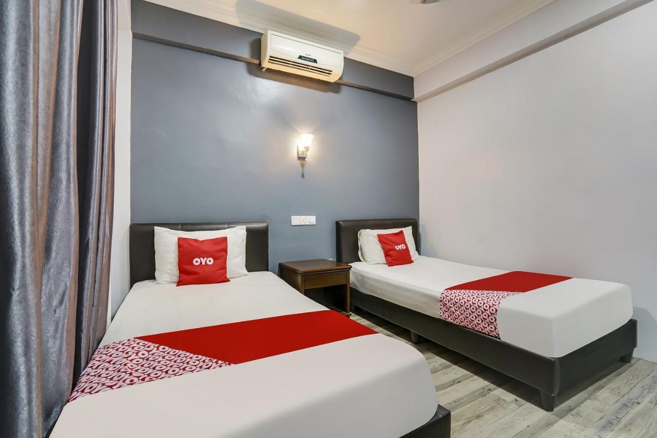Capital O 90490 Zaques Hotel Сунгай Петани Екстериор снимка