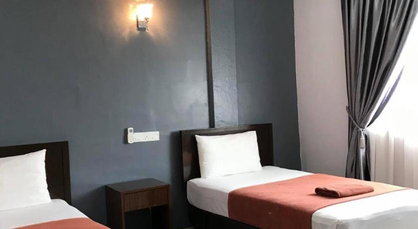 Capital O 90490 Zaques Hotel Сунгай Петани Екстериор снимка
