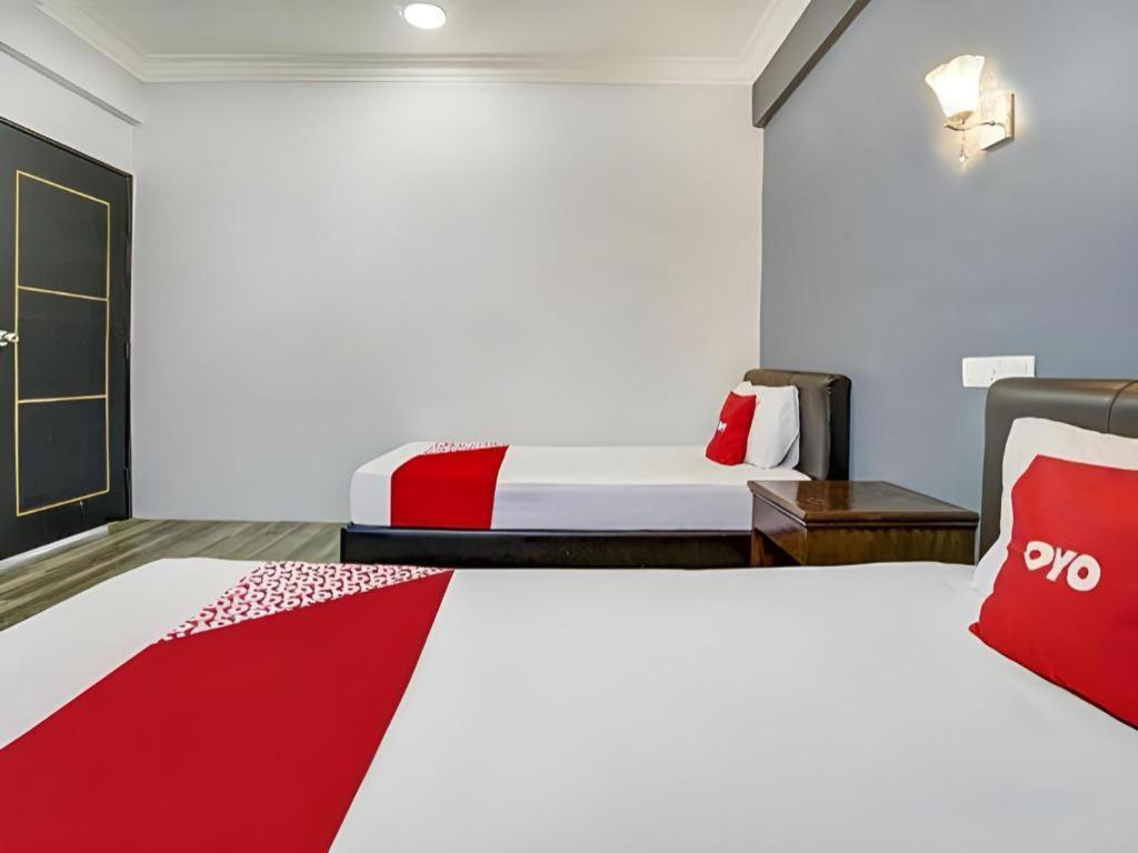 Capital O 90490 Zaques Hotel Сунгай Петани Екстериор снимка