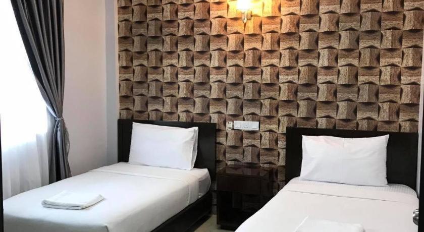 Capital O 90490 Zaques Hotel Сунгай Петани Екстериор снимка